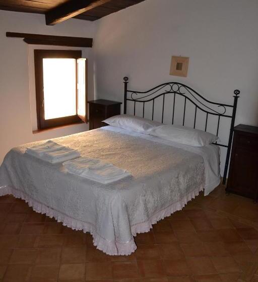 Номер Стандарт, Agriturismo Le Favate