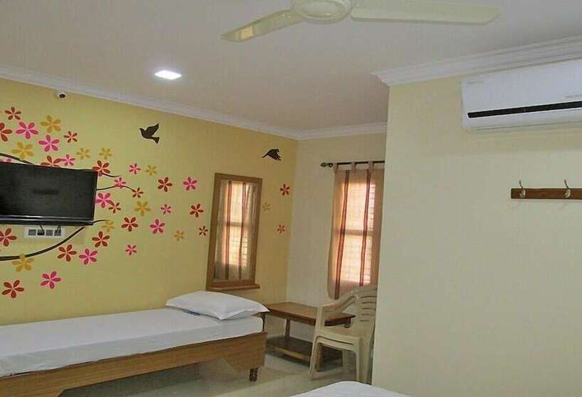 Номер Базовый Двуспальная Кровать, Pujitha Residency