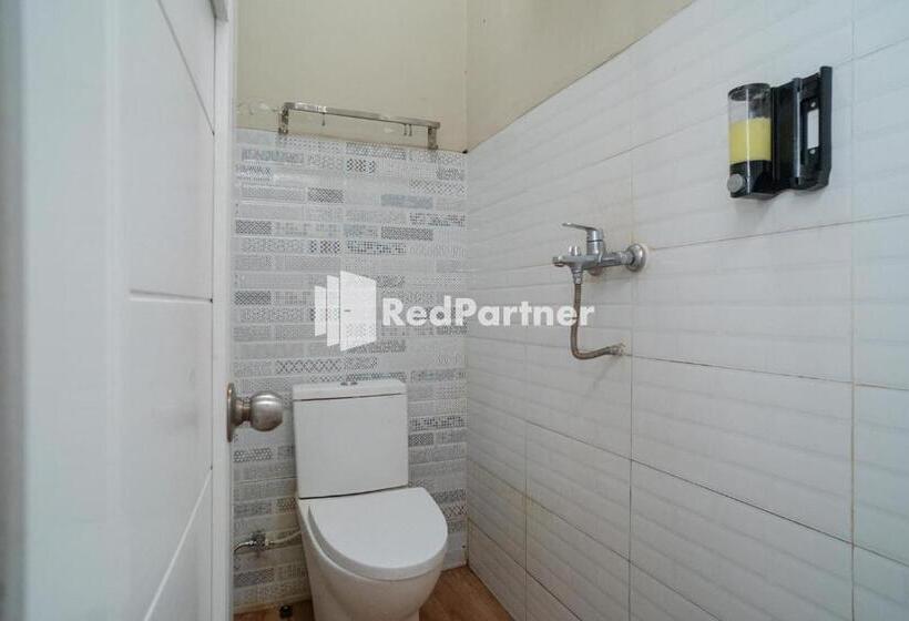 Семейный Номер, Yayah Rooms Bogor Syariah Mitra Reddoorz