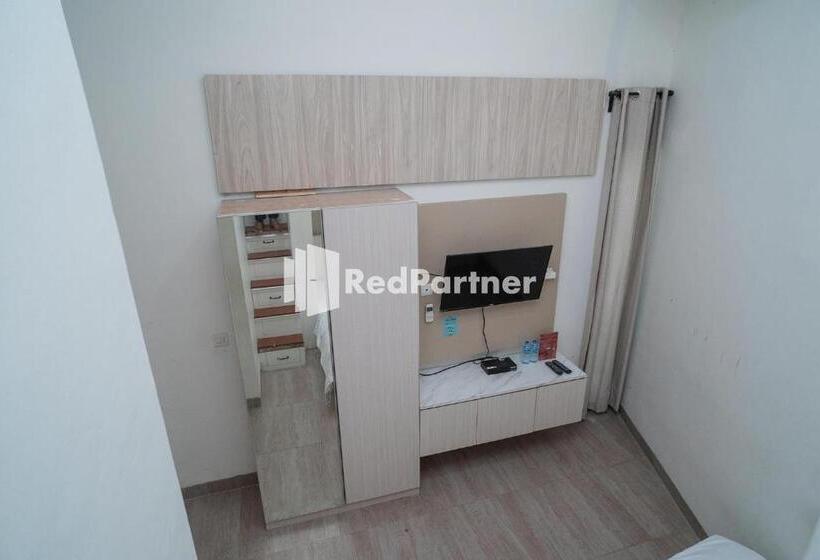 Семейный Номер, Yayah Rooms Bogor Syariah Mitra Reddoorz