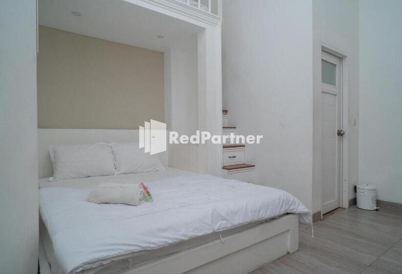 Семейный Номер, Yayah Rooms Bogor Syariah Mitra Reddoorz