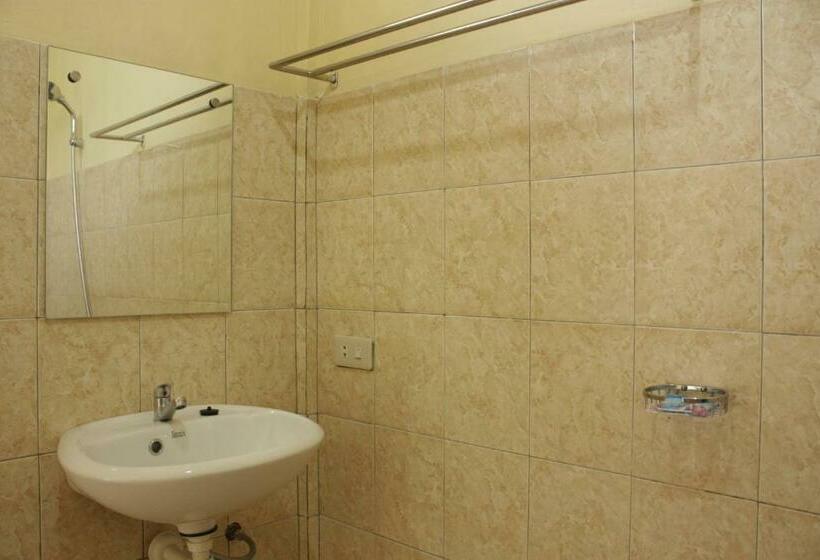 Номер Стандарт, Gokhon Guest House