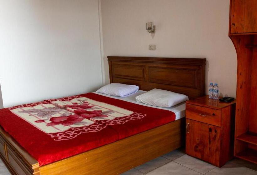Номер Стандарт Вид на Озеро, Gokhon Guest House
