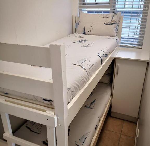 Apartamento 1 Dormitório, Suidersee Block 2, Hartenbos
