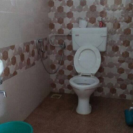 标准间, Sadabahar Moments   Hostel