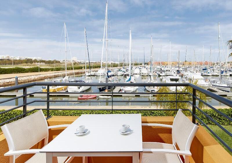 Апартаменты 1 Спальня с Террасой, NH Marina Portimao Resort