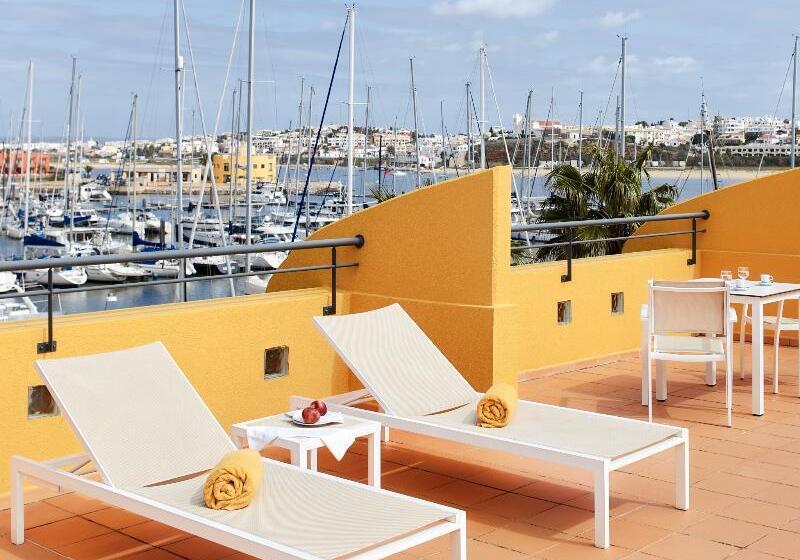 Апартаменты 1 Спальня с Террасой, NH Marina Portimao Resort