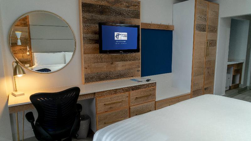 اتاق استاندارد با تخت بزرگ, Holiday Inn Express San Juan Condado, An Ihg