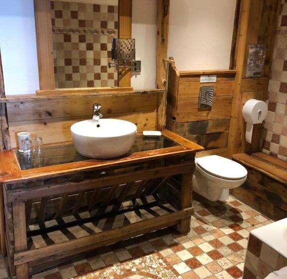 Номер Стандарт Трехместный, Hôtel Restaurant De La Chaussée
