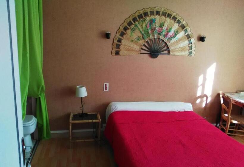 Номер Стандарт, Le Relais De La Marche