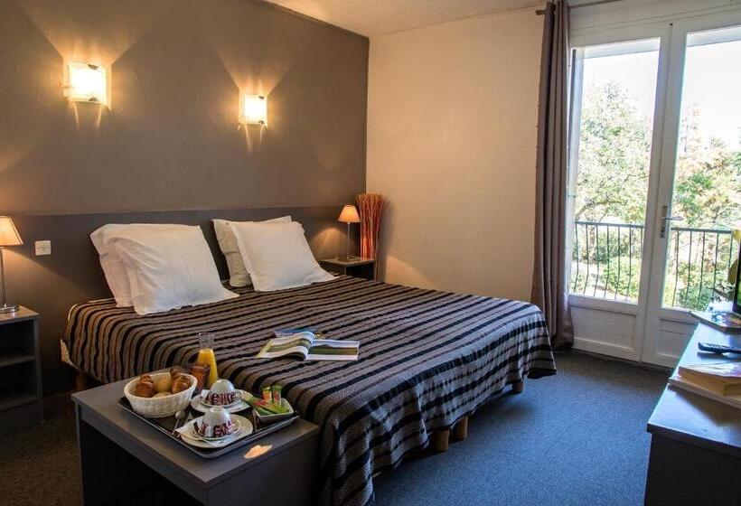 Номер Superior с Балконом, Hôtel Les Persèdes