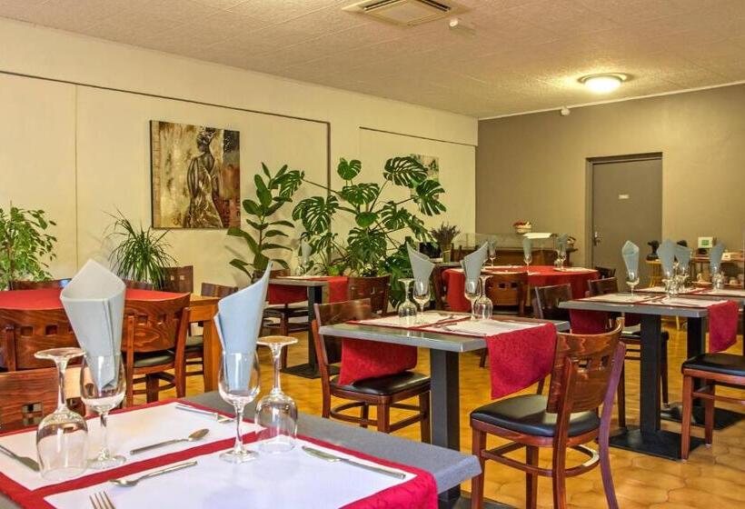 Трежместный Номер Economy, Hôtel Les Persèdes
