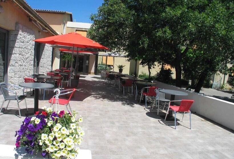 Трехместный Номер Комфорт, Hôtel Les Persèdes