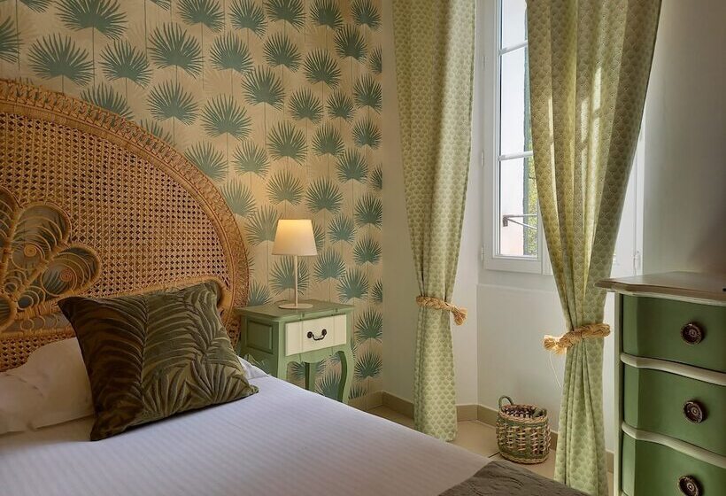 Классический Номер, Hôtel Restaurant Notre Dame
