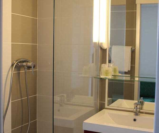 Номер Стандарт, The Originals City, Hôtel Castel Burgond, Dijon Ouest