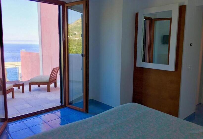 Номер Deluxe Вид на Море, Torre Sant'angelo