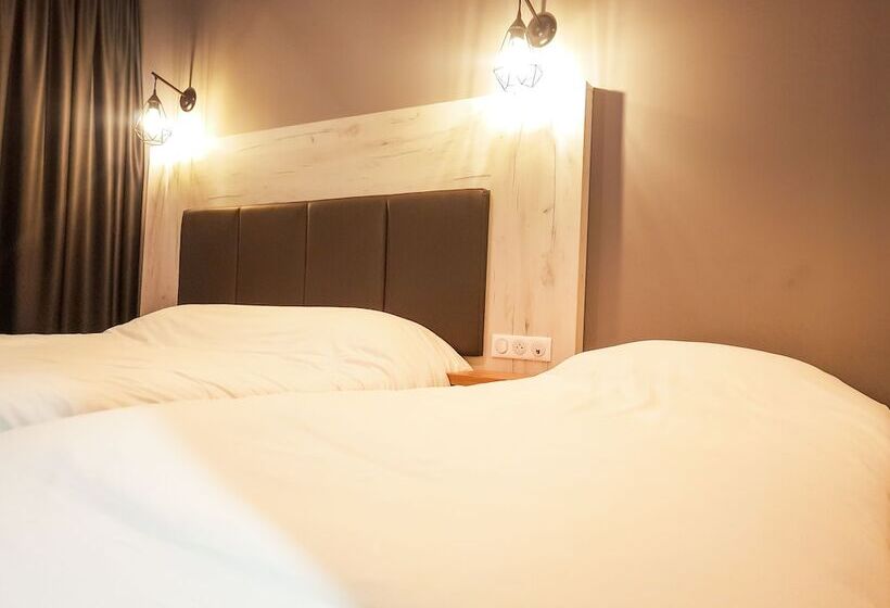 Номер Стандарт, Logis Clermotel   Hôtel & Restaurant