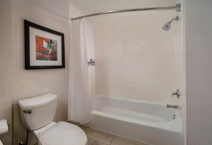 Номер Стандарт, Four Points By Sheraton Newark Christiana Wilmington