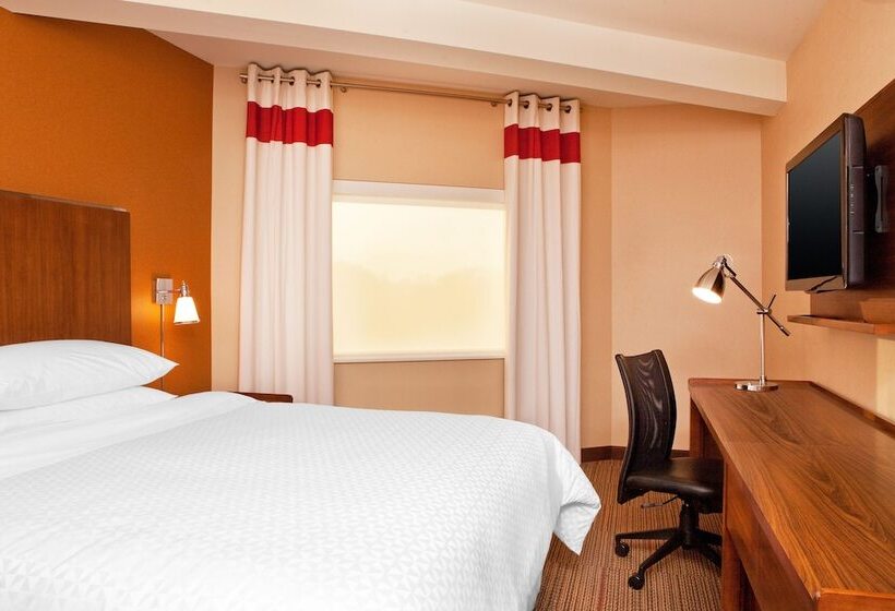 Люкс, Four Points By Sheraton Newark Christiana Wilmington