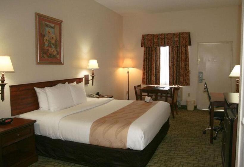 Номер Deluxe Кровать Кинг, Quality Inn