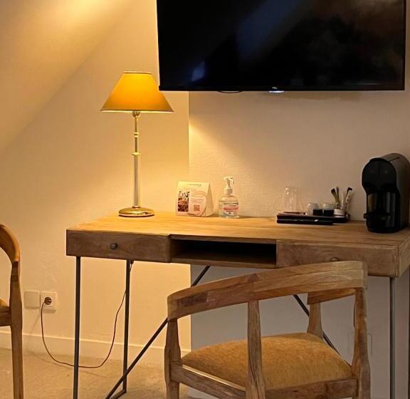 Номер Стандарт, The Originals Boutique, Hôtel Le George, Loches