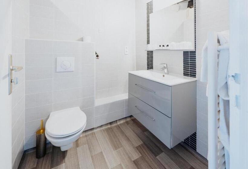 Номер Комфорт, The Originals Boutique, Hôtel Le George, Loches