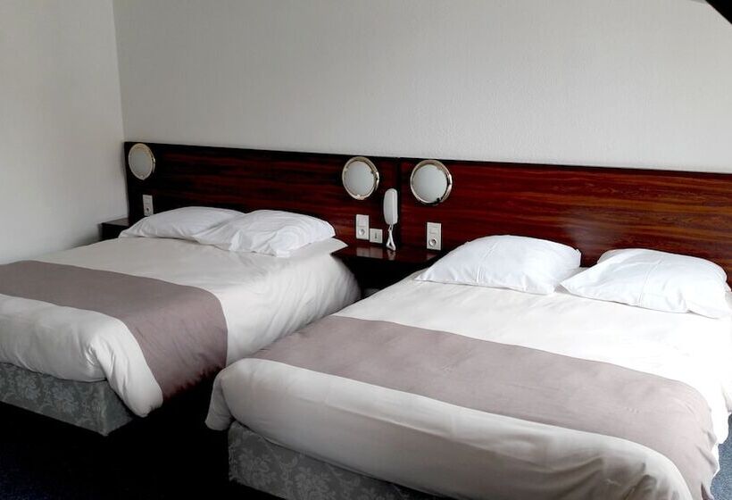 Номер Стандарт, Hôtel Des Voyageurs