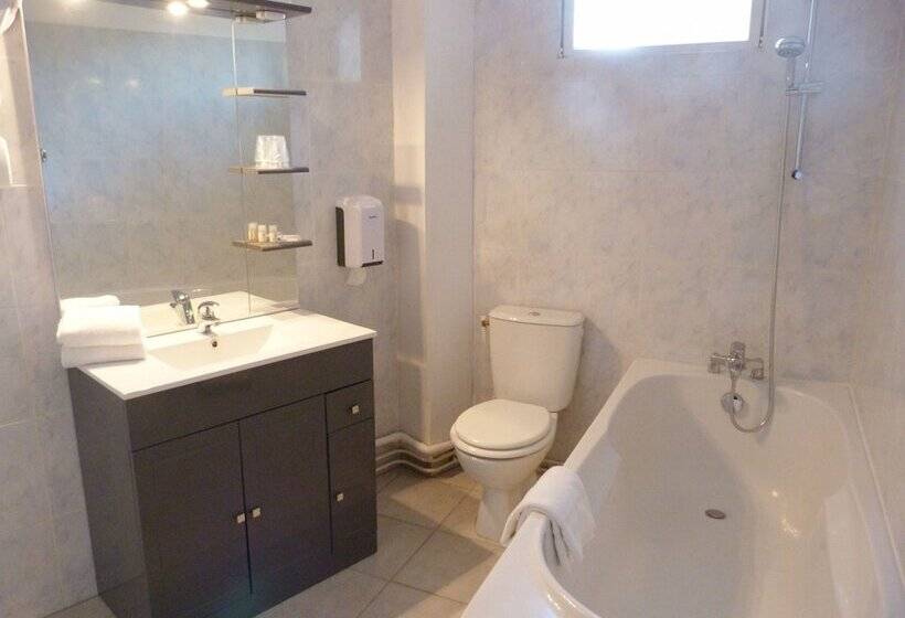 Семейный Номер, L Auberge Camarguaise