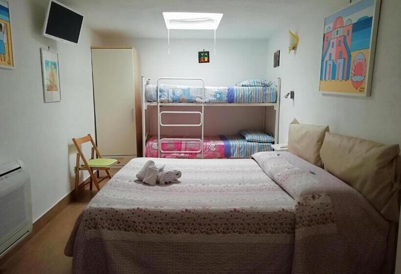 Четырехместный Номер Стандарт, B&b Celestina Ischia