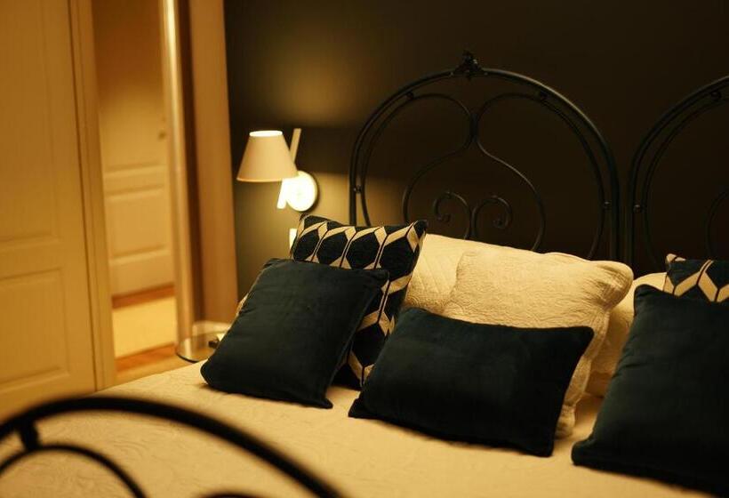 Номер Deluxe с Гидромассажем, L Americano Luxury Rooms