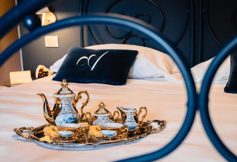 Номер Deluxe с Гидромассажем, L Americano Luxury Rooms