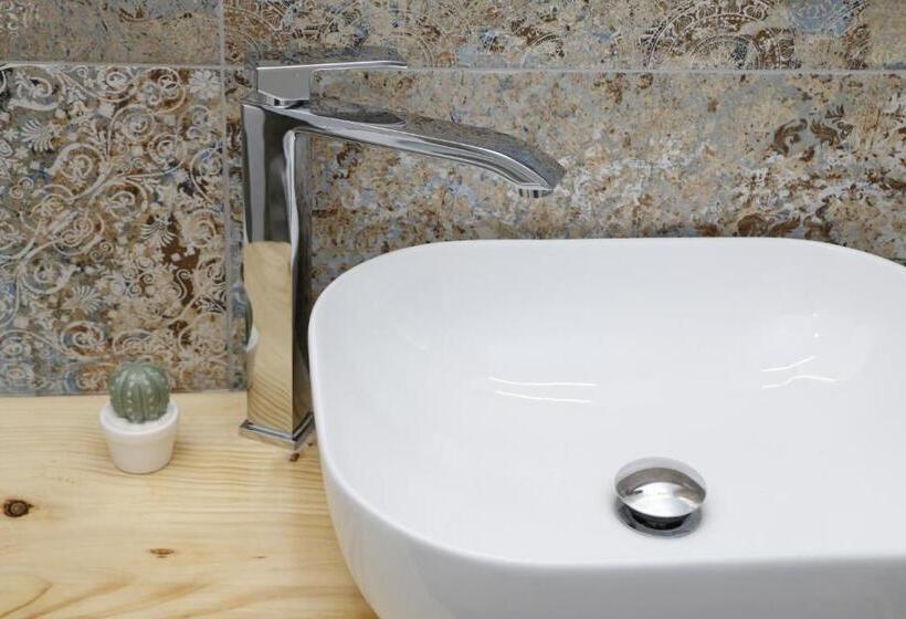 חדר סטנדרט עם מרפסת, La Nicchia B&b