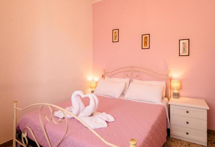 Апартаменты Deluxe 1 Спальня, Casa Mafalda   Rooms, Friends And More Affittacamere   Guest House