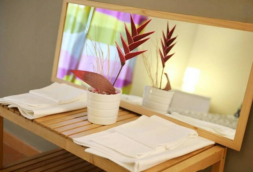 اتاق اکونومی, Bed And Breakfast Charming House