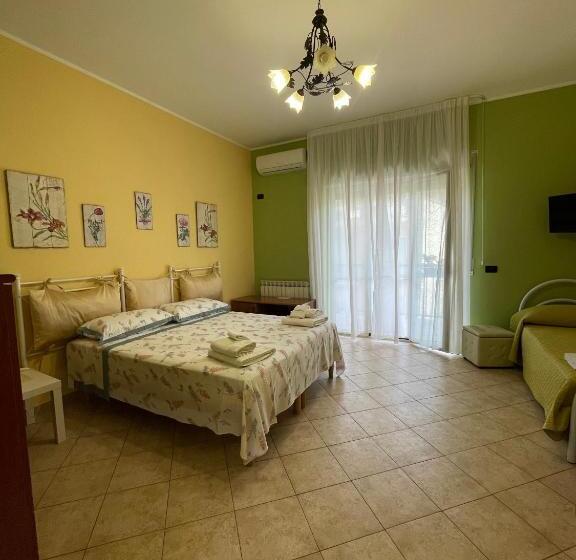 Четырехместный Номер Стандарт, B&b Vistamare