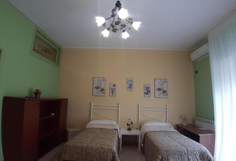 Четырехместный Номер Стандарт, B&b Vistamare