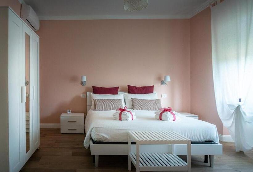 اتاق استاندارد, La Rosa Tra I Laghi B&b