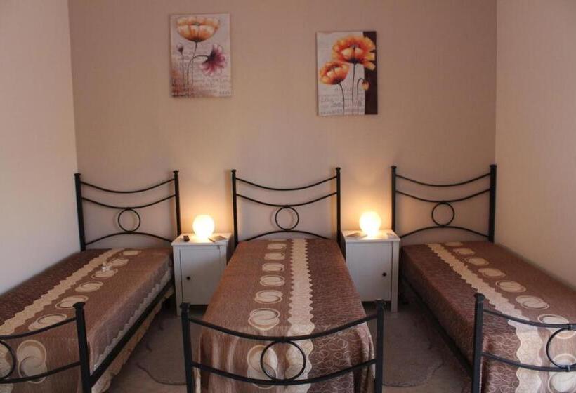 اتاق لوکس سه تخته, Bethel Bed And Breakfast