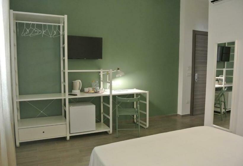 デラックスルーム, Quattordici B&b