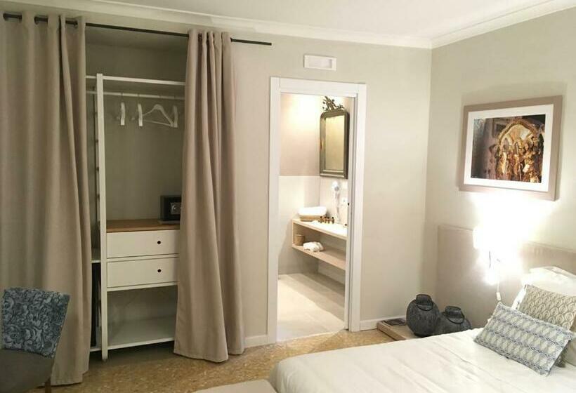 豪华房间, Palazzo Taranto Luxury Rooms