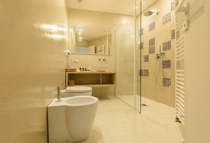 豪华房间, Palazzo Taranto Luxury Rooms