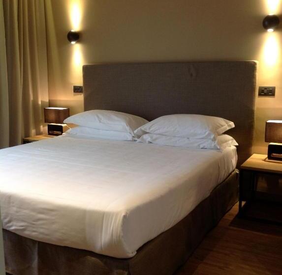 Люкс, Select Suites & Spa   Apartments