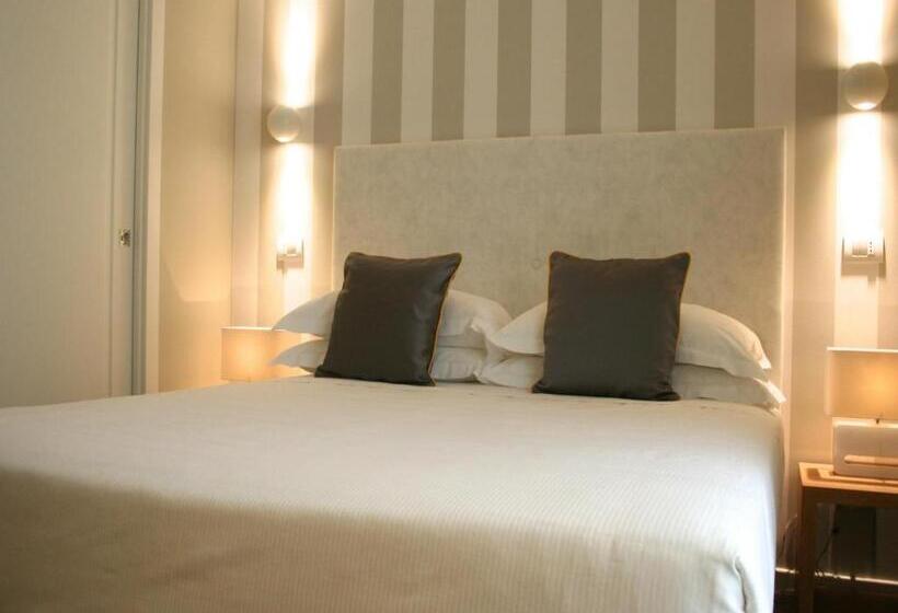 Номер Комфорт, Select Suites & Spa   Apartments