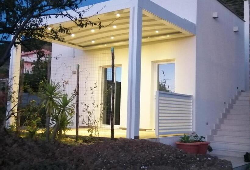 Стандартный Номер Кровать Кинг, Laris