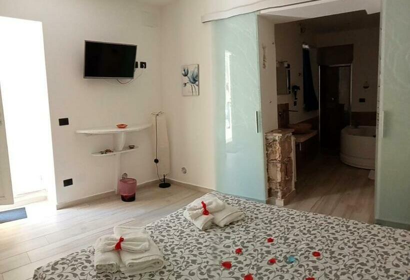 سوئیت با وان آب گرم, Il Daviduccio Suite