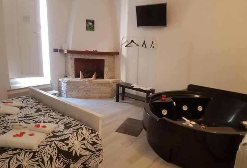 سوئیت جونیور با ماساژ آبی, Il Daviduccio Suite