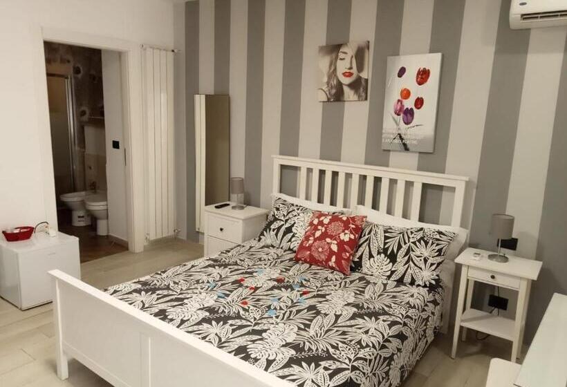 سوئیت جونیور با ماساژ آبی, Il Daviduccio Suite