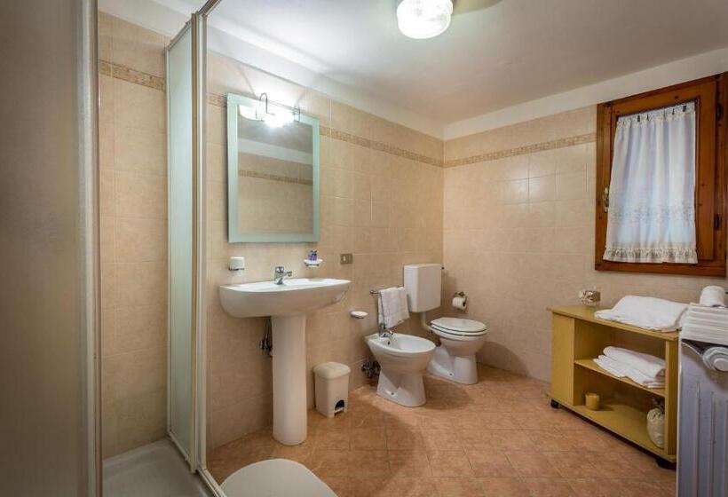 带2个卧室的高级公寓, Podere Casalino