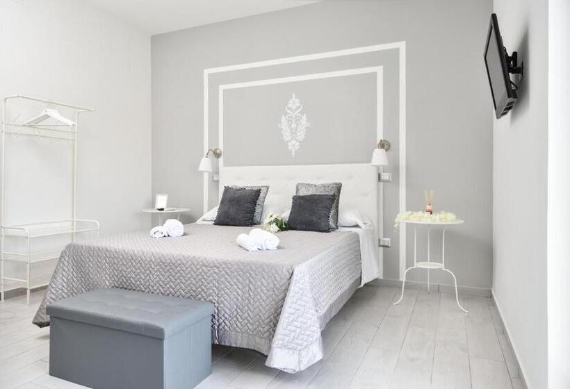Номер Superior, Insula House
