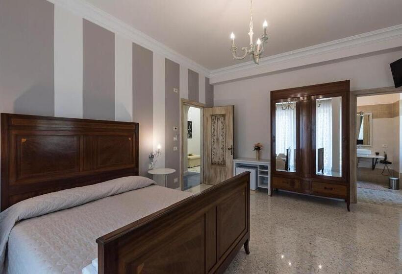 اتاق استاندارد سه تخته با بالکن, Villa Alemi